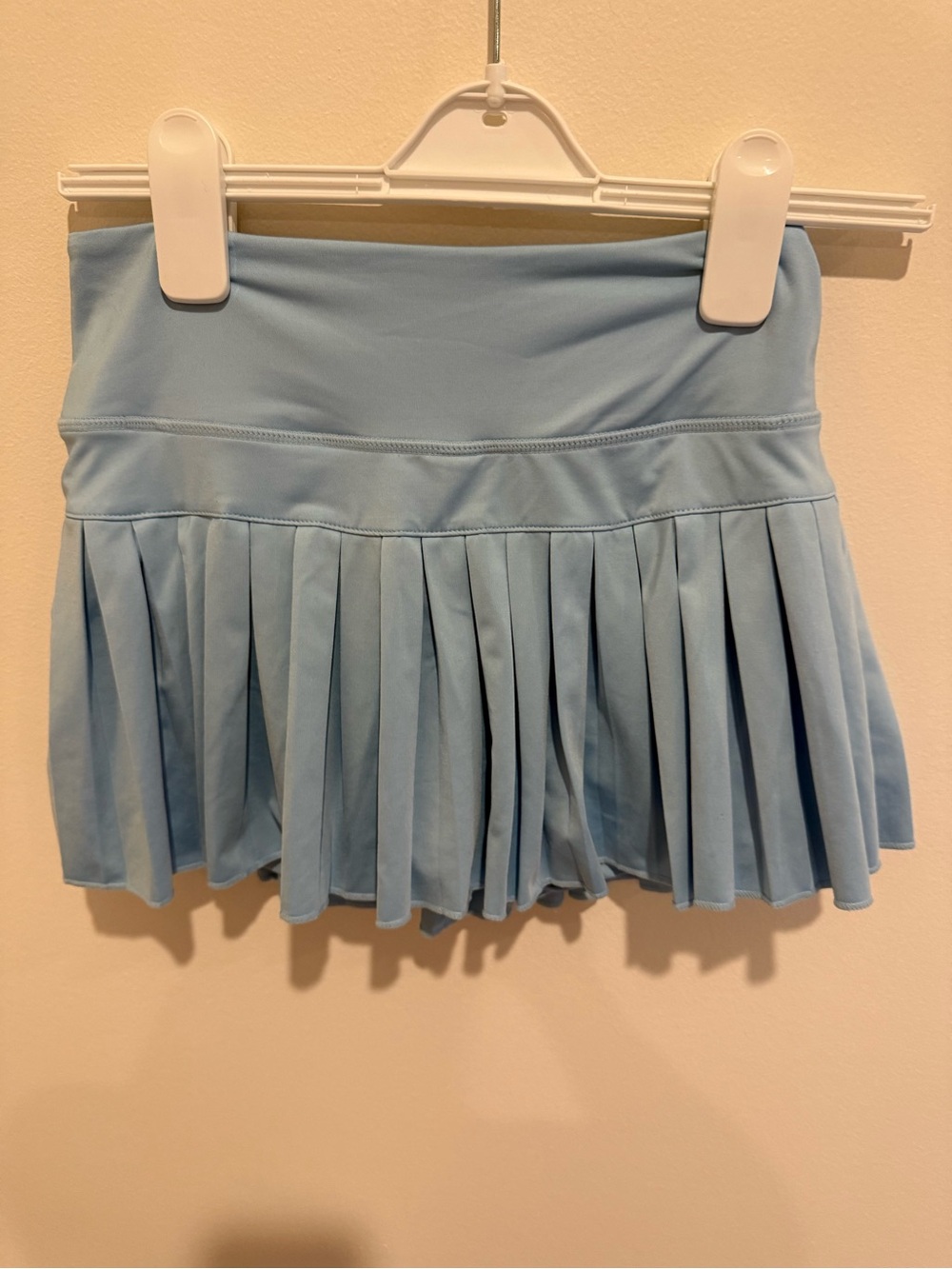 Gold Hinge Pleated Active Mini Skirt in Light Blue